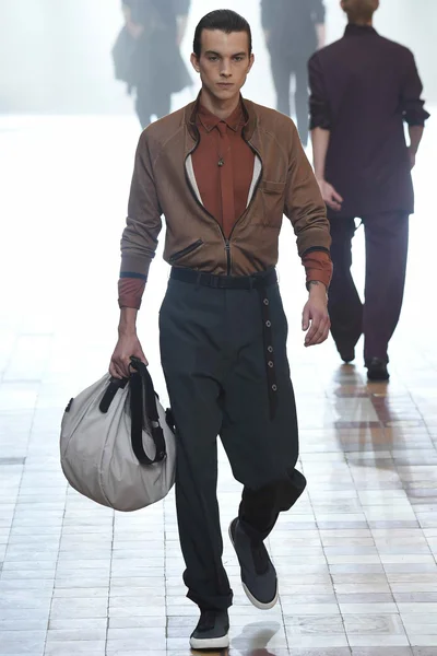 Look 36